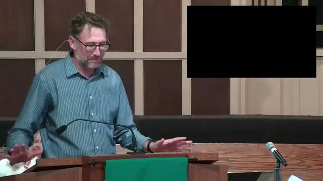 Steve Fainer at the start of Warning: Sermon Contains Gluten